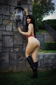 Vampirella Strikes # 1 Model Rachel Hollon Cosplay 1:25 Virgin Variant Cover !!!   NM